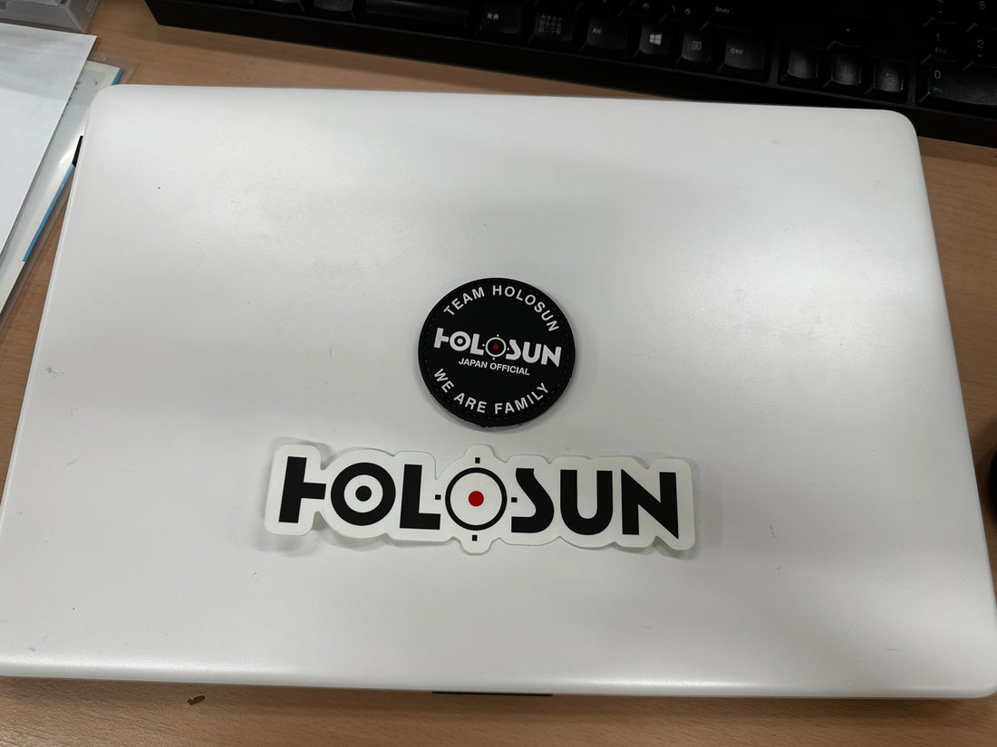 HOLOSUN ステッカーをを作りました。