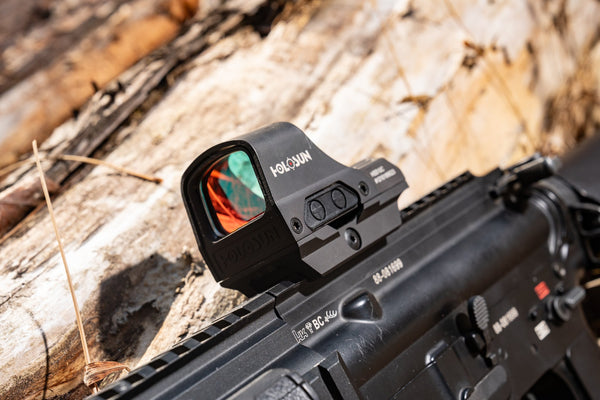 レンズの大きさが特徴のオープンリフレックスドットサイト